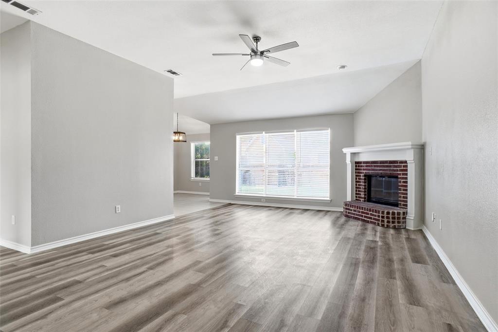 8105 Clipper Street Frisco, TX 75035 - Photo 4 of 31