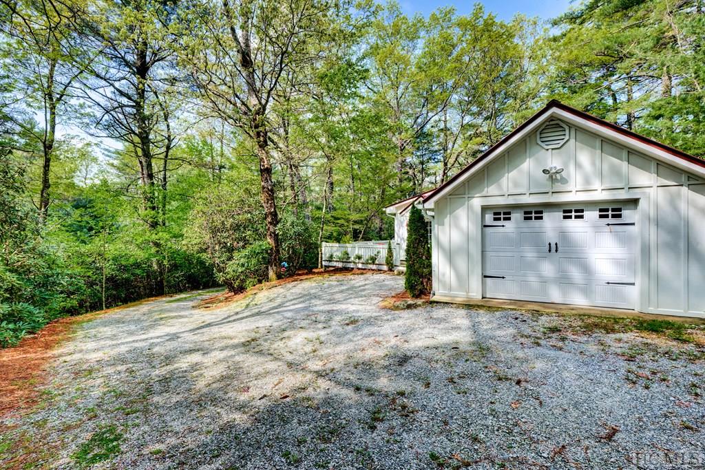 11 Rural Felicity Road Highlands, NC 28741 - Photo 2 of 26 Gallery Image 2