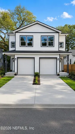 a house that has a lot of windows on it