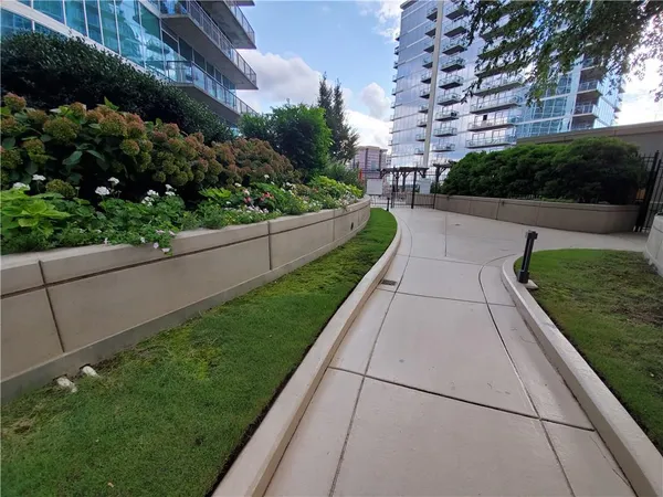 $2,425 | 1080 Peachtree Street Northeast, Unit 2816, Atlanta, GA 30309