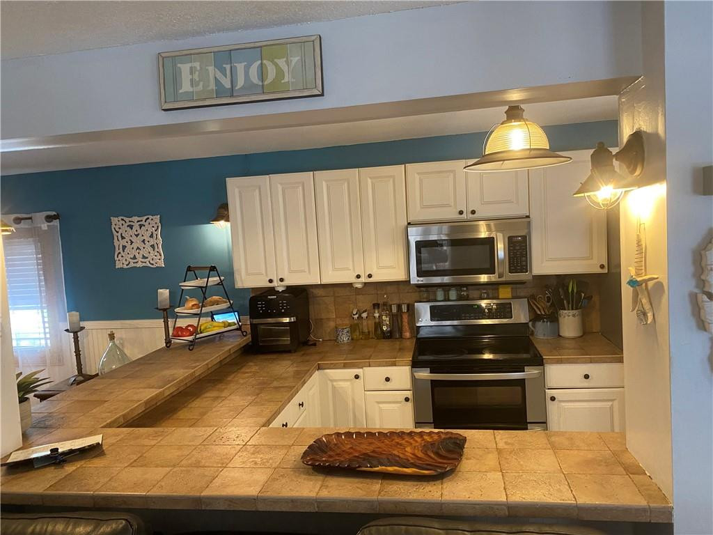 428 Big Pine Road Key Largo, FL 33037 - Photo 8 of 27 Photo 8