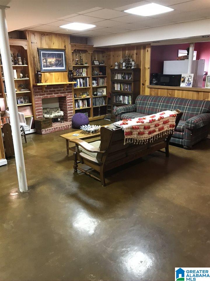2631 Rillwood Road Birmingham, AL 35243 - Photo 4 of 10 Gallery Image 4