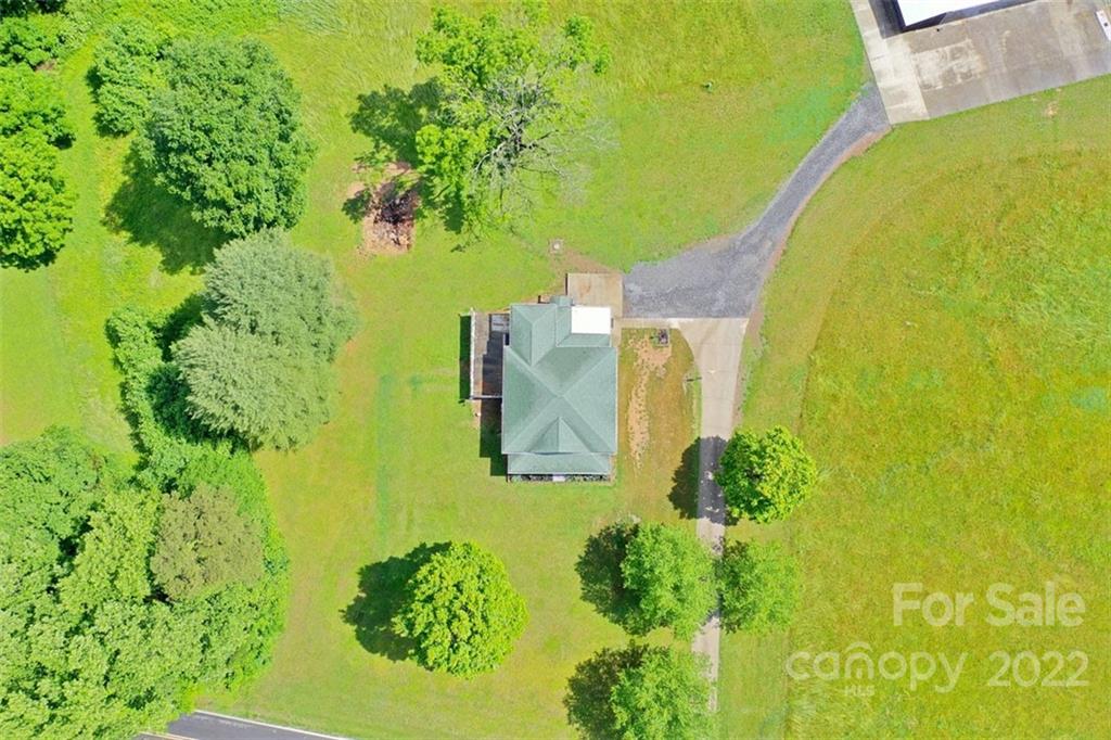 2139 Quaker Road Siloam, NC 27047 - Photo 7 of 35 a view of a garden