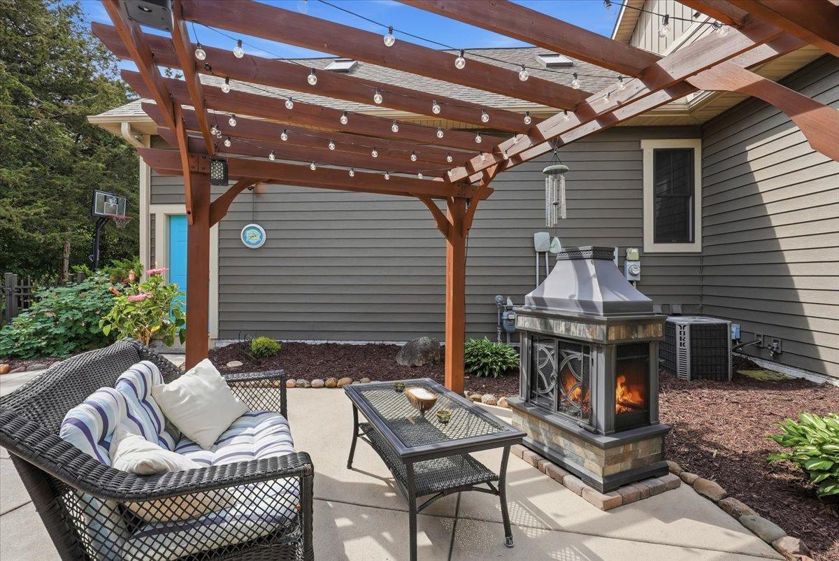 492 East Cove Road Hudson, WI 54016 - Photo 31 of 33