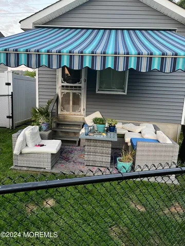 $5,500 | 18 Valentine Street, Unit REAR, Monmouth Beach, NJ 07750