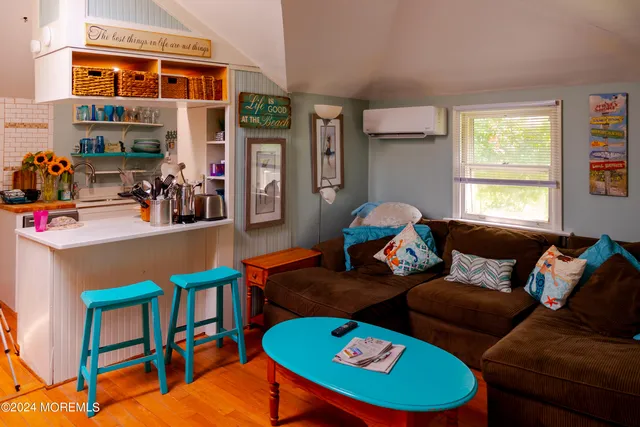 $5,500 | 18 Valentine Street, Unit REAR, Monmouth Beach, NJ 07750