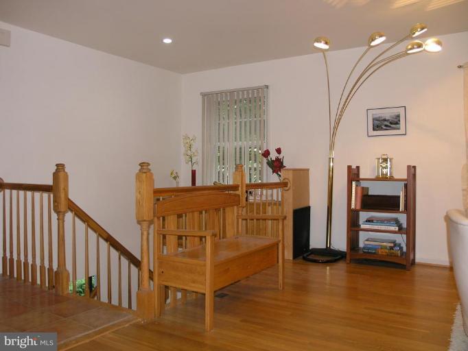 10818 Hunt Club Road Reston, VA 20190 - Photo 16 of 21 Living Room #2
