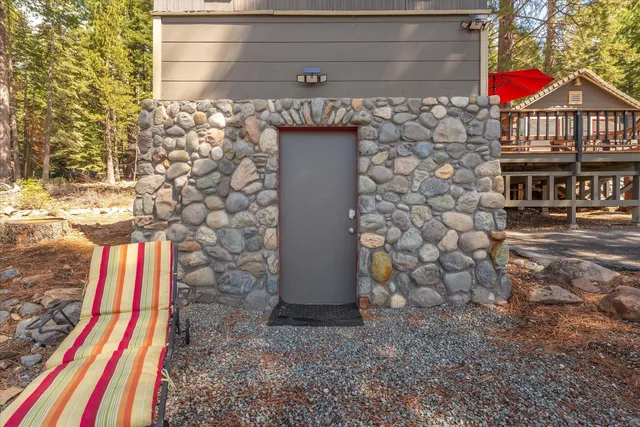 $1,168,000 | 5999 North Lake Boulevard, Carnelian Bay, CA 96140