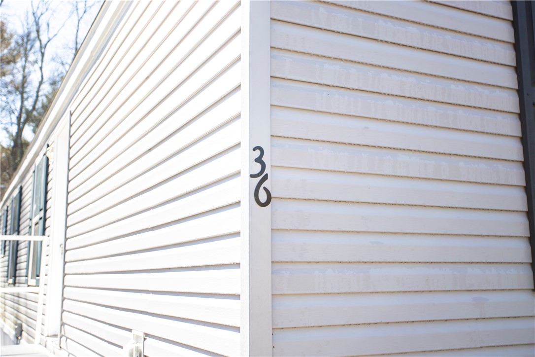 36 Toadstool Knolls Charlestown, RI 02813 - Photo 4 of 27