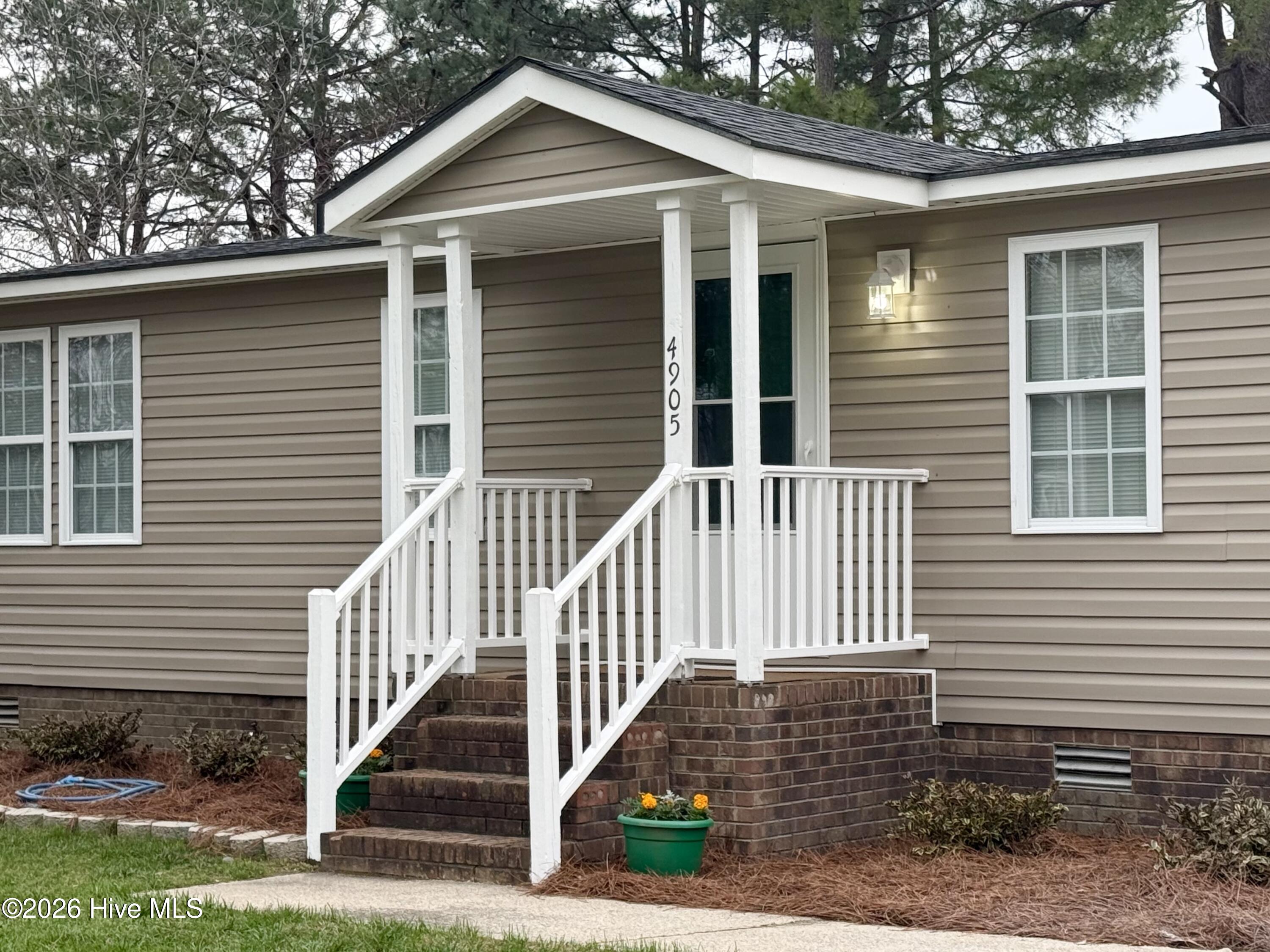 4905 Hunting Ridge Road Northwest Wilson, NC 27896 - Photo 2 of 16 Front of Home