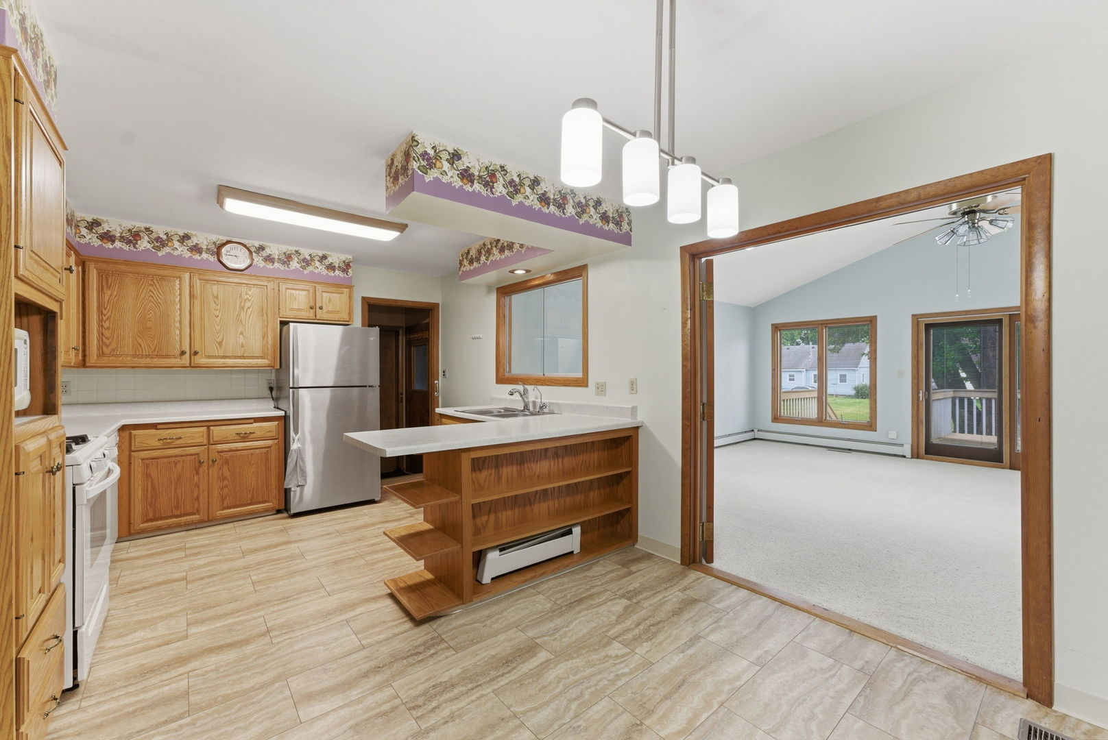 4620 50th Avenue Moline, IL 61265 - Photo 14 of 38
