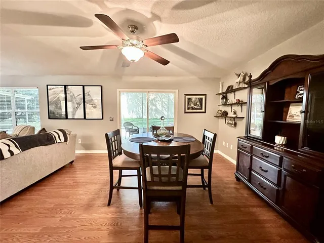 $300,000 | 12406 Northeast 50th View, Oxford, FL 34484