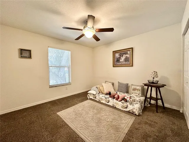 $300,000 | 12406 Northeast 50th View, Oxford, FL 34484