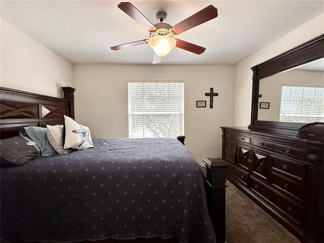 $300,000 | 12406 Northeast 50th View, Oxford, FL 34484