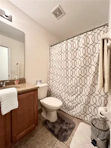 $300,000 | 12406 Northeast 50th View, Oxford, FL 34484