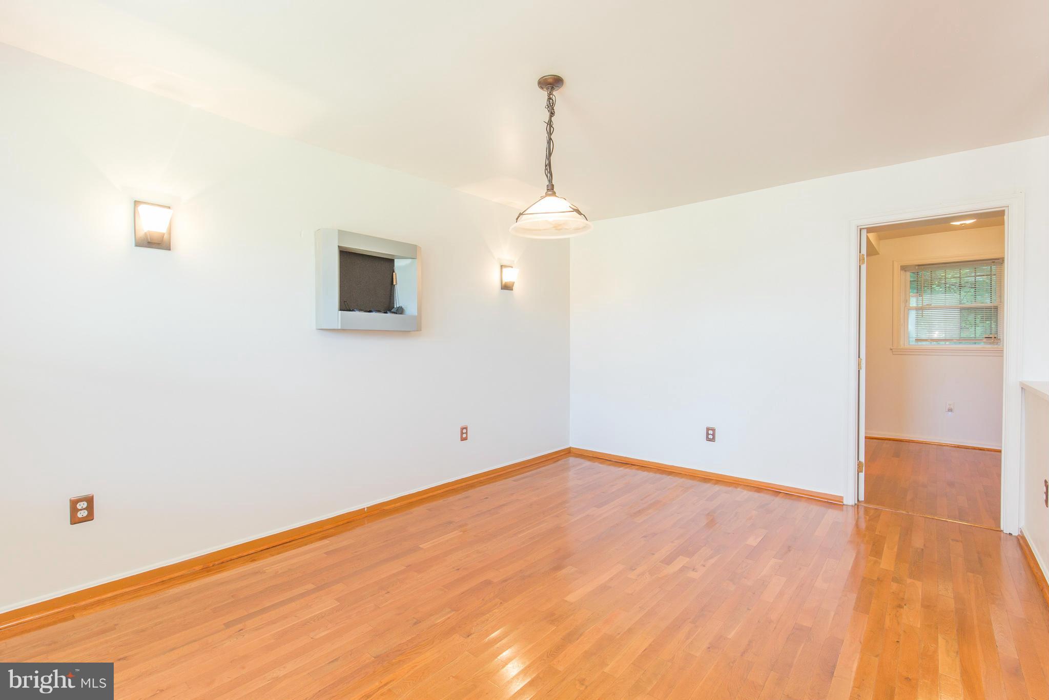 5019 Sheriff Road Northeast Washington, DC 20019 - Photo 6 of 23 Dining Room