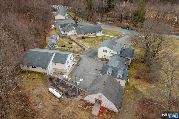 $1,100,000 | 240 Longhouse Drive, West Milford, NJ 07421