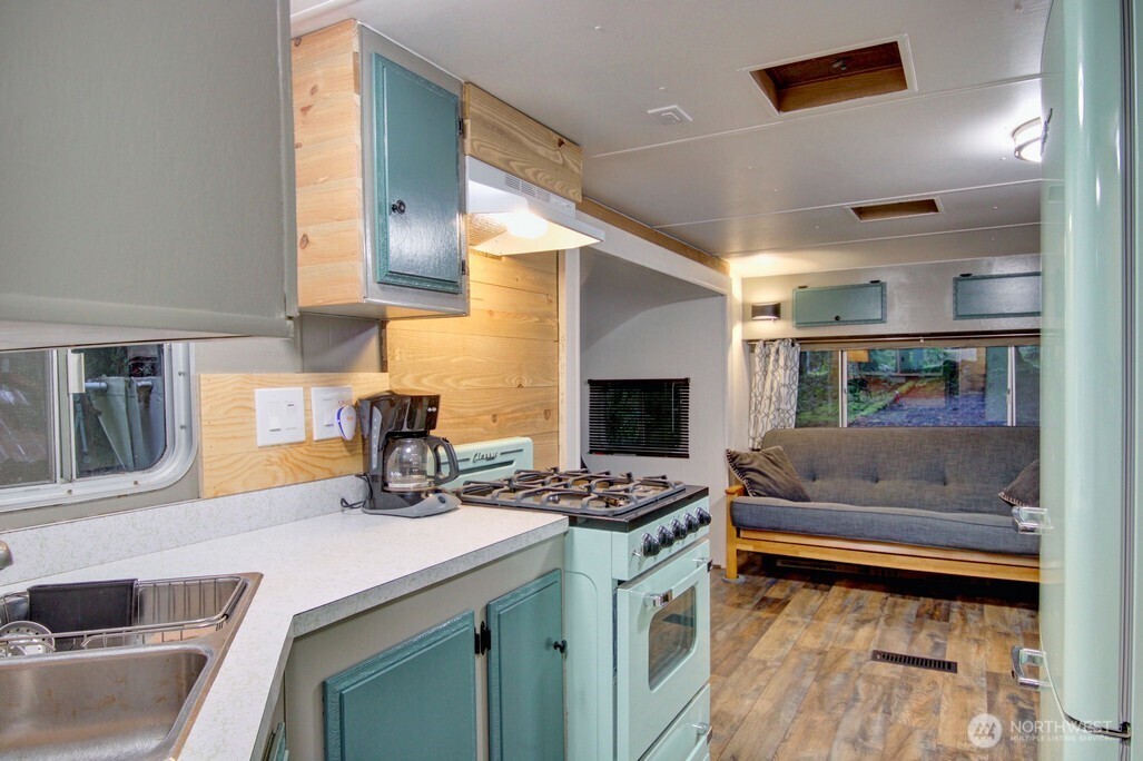 78 Goldrush Road Deming, WA 98244 - Photo 17 of 39