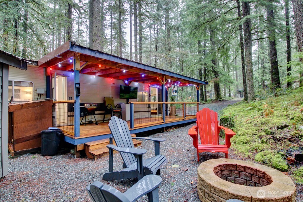 78 Goldrush Road Deming, WA 98244 - Photo 2 of 39