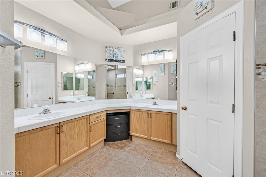 846 Coastal Beach Road Henderson, NV 89002 - Photo 20 of 30 Gallery Image 20
