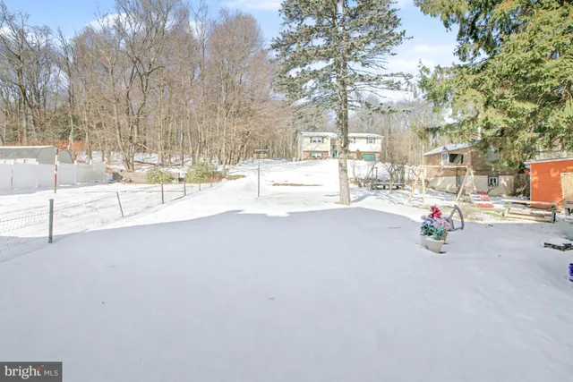 $124,900 | 169 Weston Place, Shenandoah, PA 17976