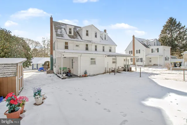 $124,900 | 169 Weston Place, Shenandoah, PA 17976