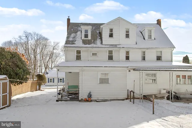 $124,900 | 169 Weston Place, Shenandoah, PA 17976