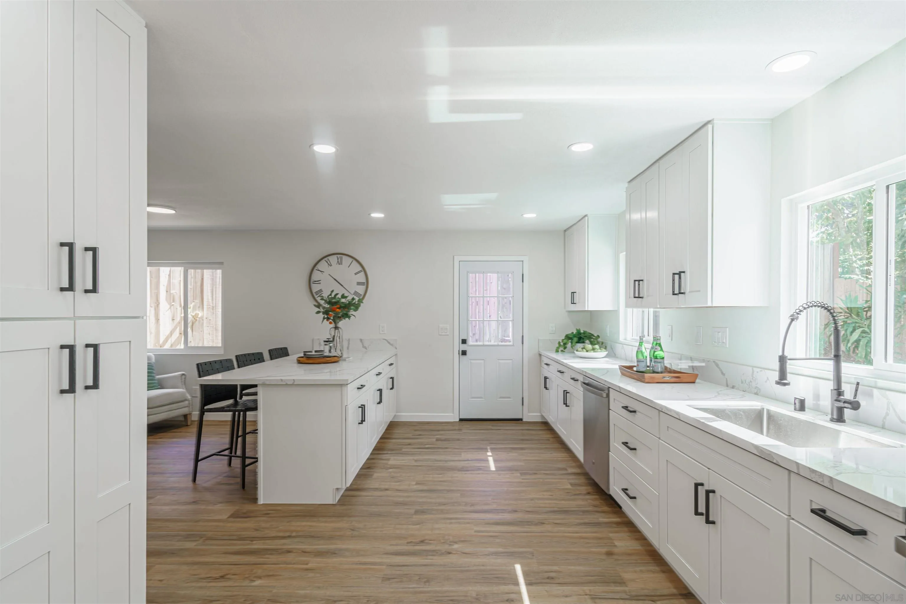 14695 Carmel Ridge Road San Diego, CA 92128 - Photo 3 of 17