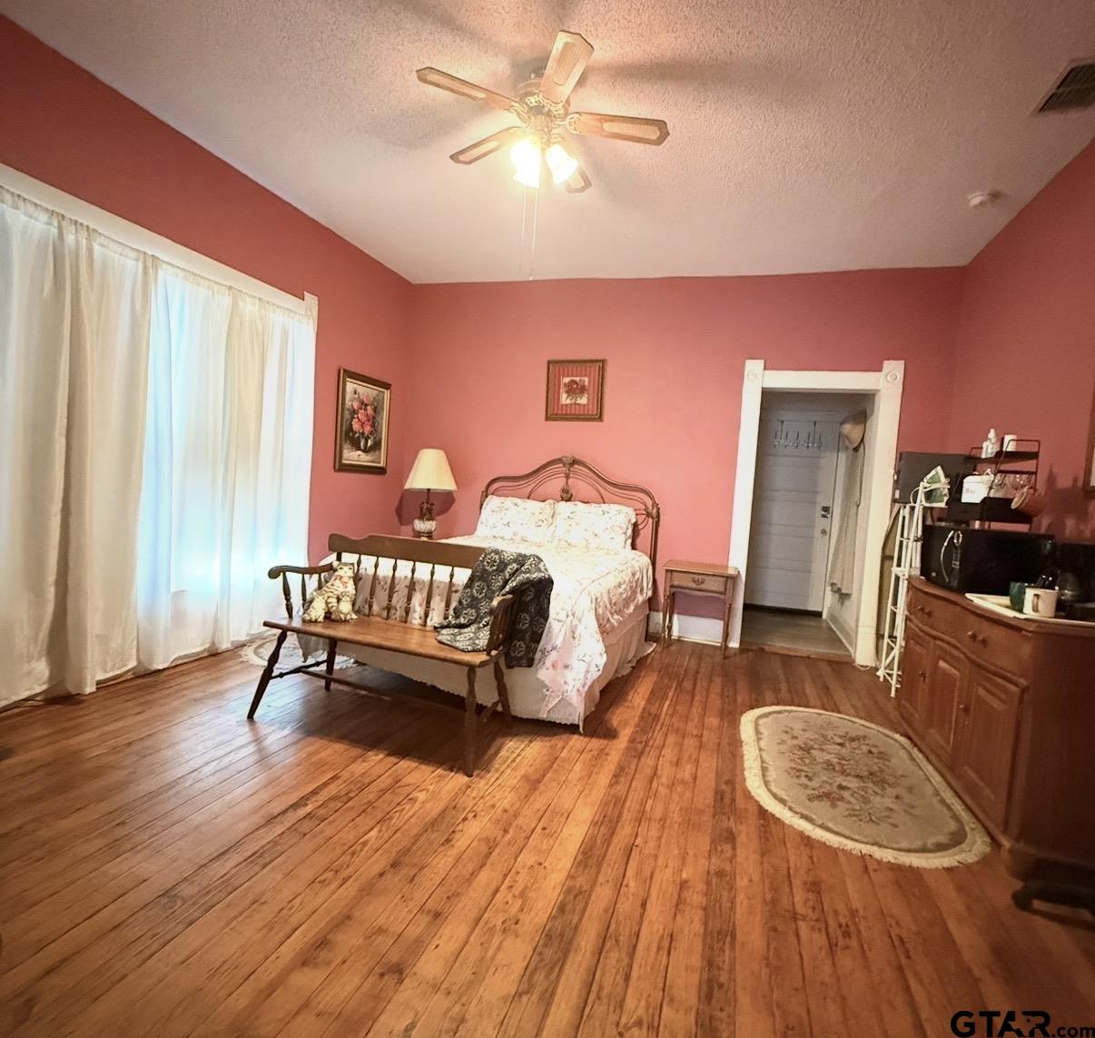202 Graham Street Mineola, TX 75773 - Photo 11 of 28