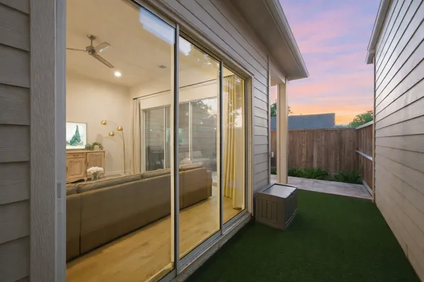 $515,000 | 1706 Northwood Street, Houston, TX 77009