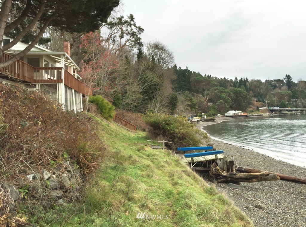 13623 Southwest Pohl Road Vashon, WA 98070 - Photo 14 of 17