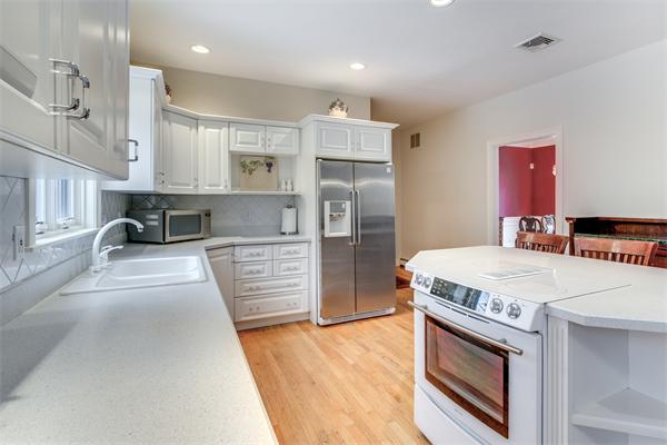 154 Old Spring Street Lexington, MA 02421 - Photo 12 of 29