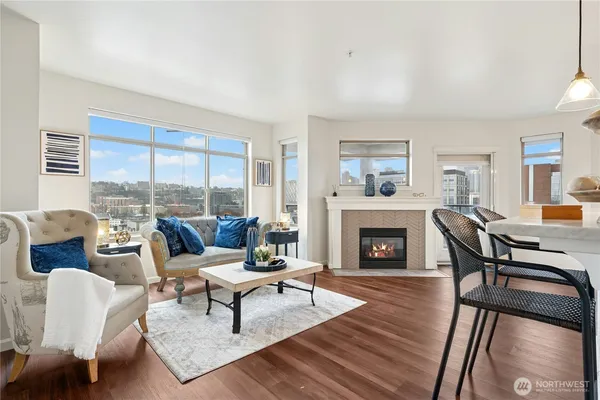 $629,000 | 1000 Aurora Avenue North, Unit 409, Seattle, WA 98109
