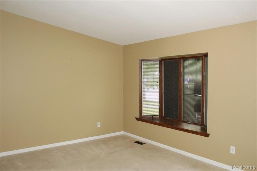 1567 Rustic Ridge Road Canton, MI 48188 - Photo 24 of 27