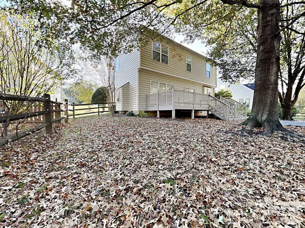 $2,670 | 1015 Clearbrook Road, Matthews, NC 28105