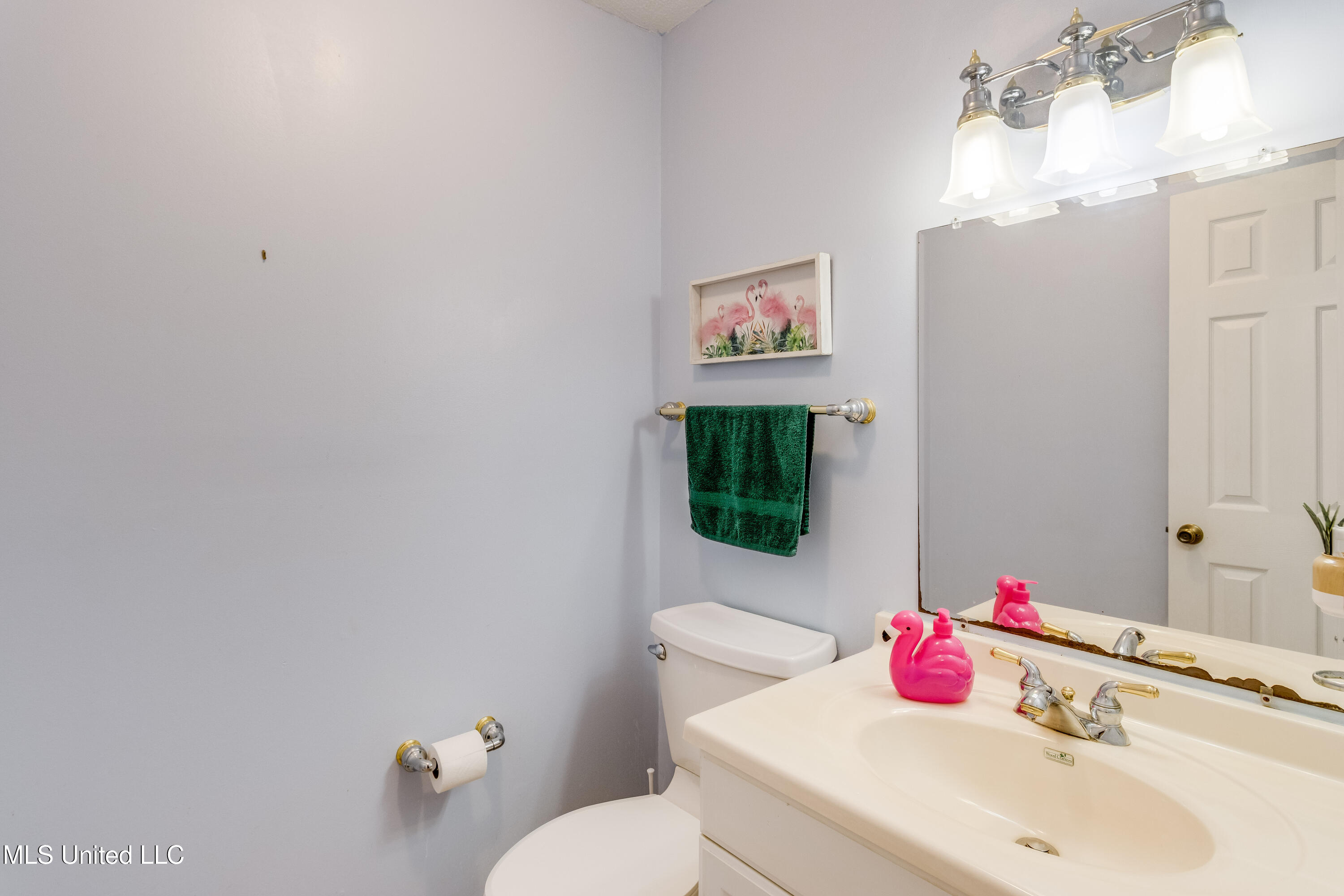 928 Courthouse Road, Unit 8 Gulfport, MS 39507 - Photo 18 of 21 IMG_5513-Edit D Bates