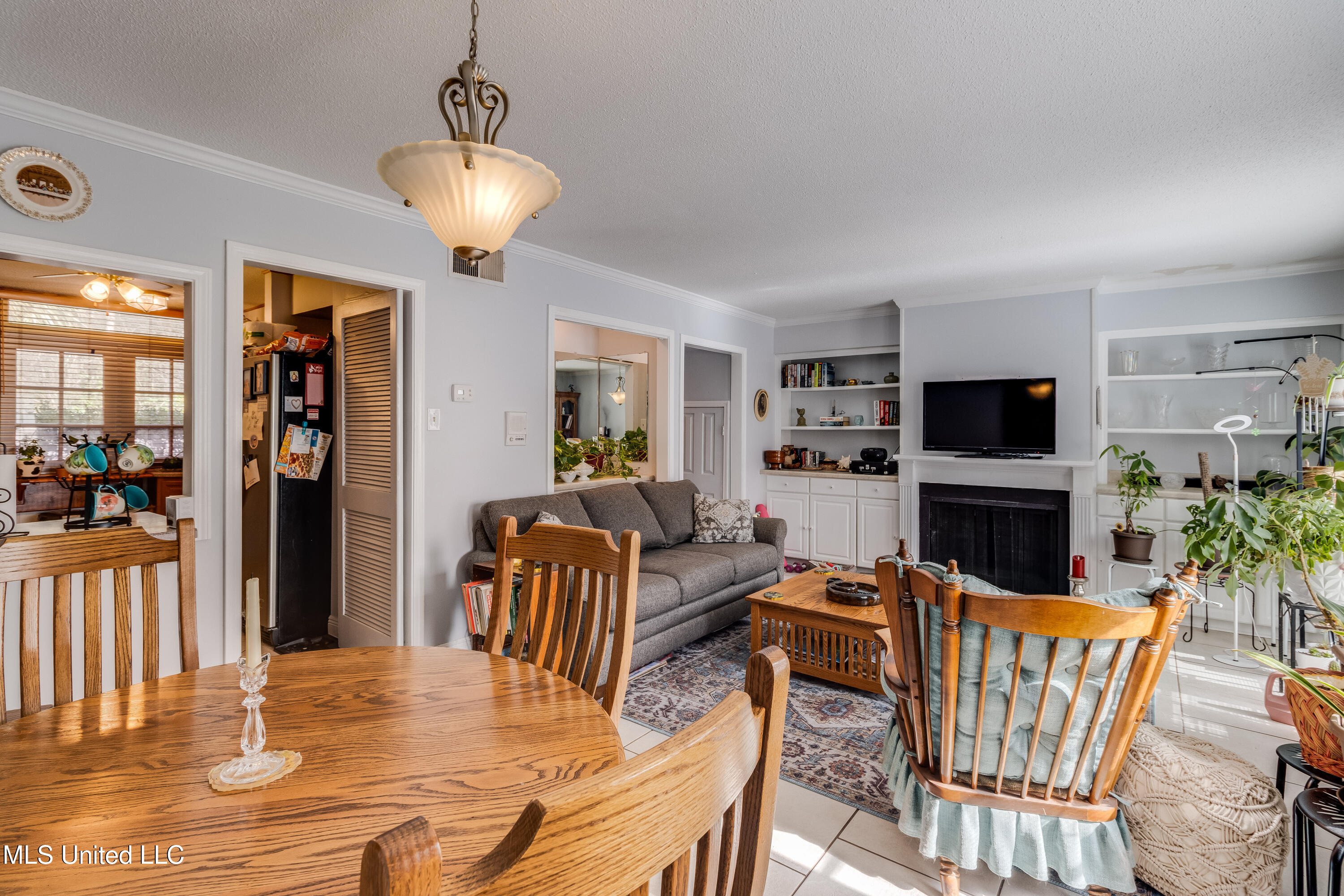 928 Courthouse Road, Unit 8 Gulfport, MS 39507 - Photo 8 of 21 IMG_5498-Edit D Bates