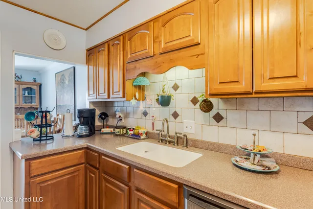 $128,900 | 928 Courthouse Road, Unit 8, Gulfport, MS 39507