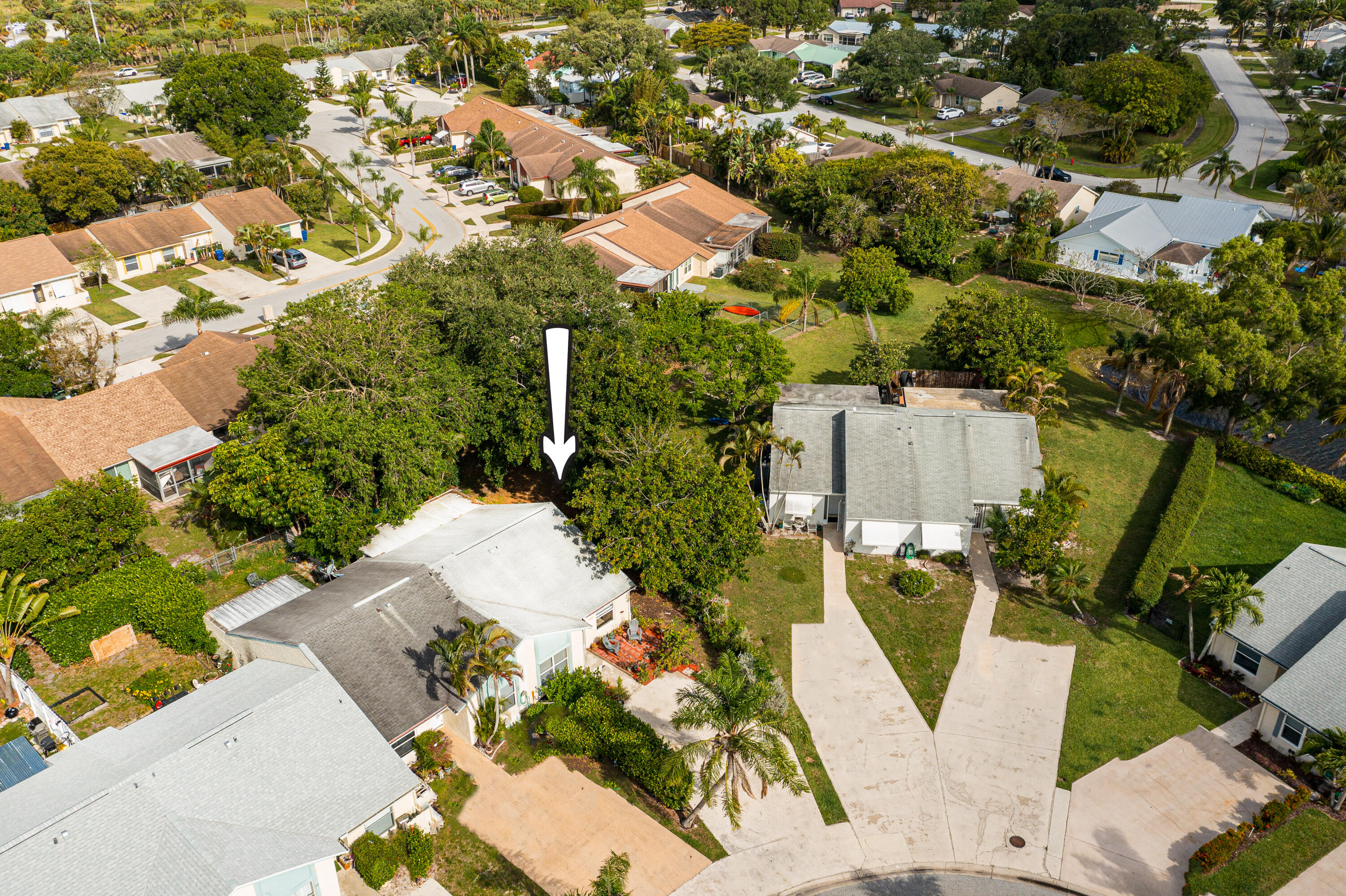 188 Pinewood Court Jupiter, FL 33458 - Photo 1 of 28 188 Pinewood Court_Jupiter Village-05