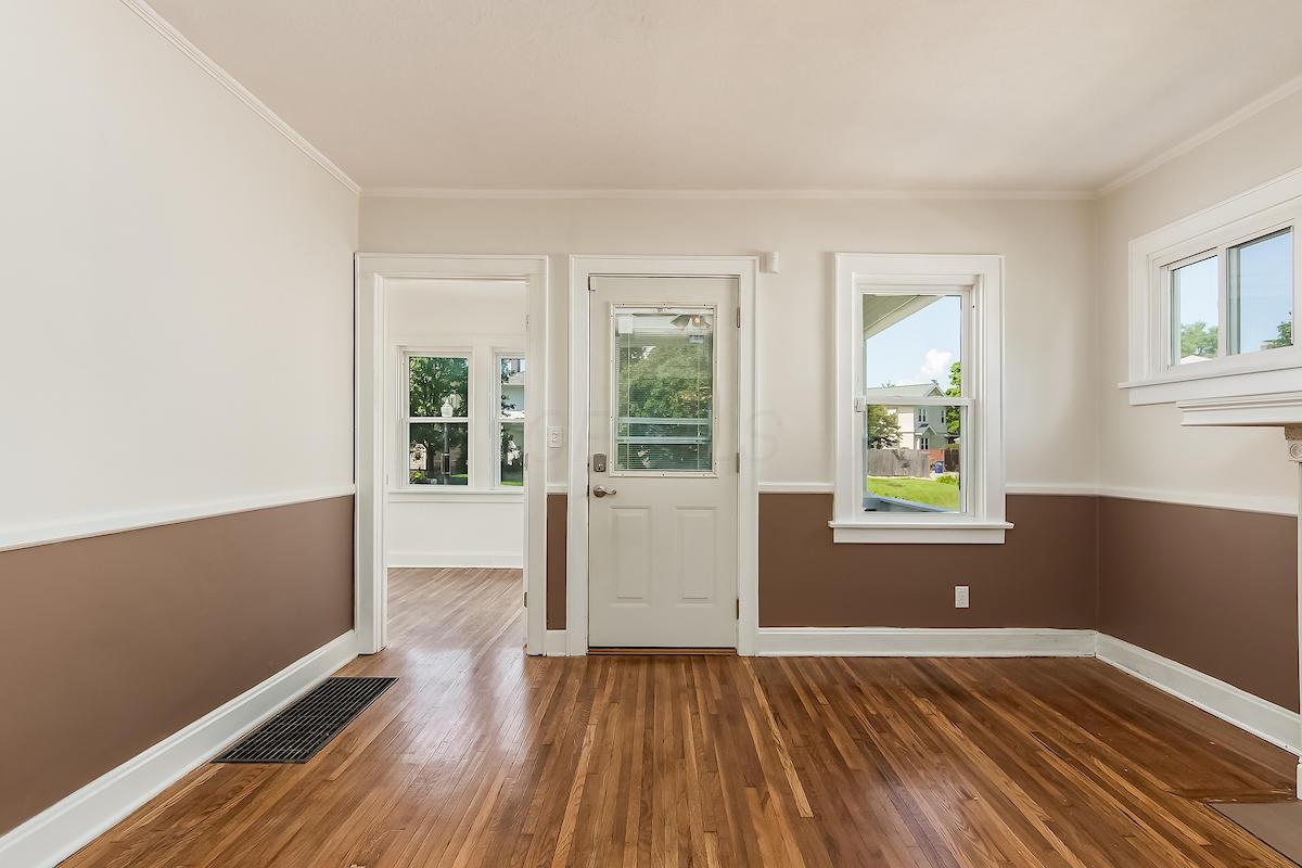 228 South Roys Avenue Columbus, OH 43204 - Photo 3 of 23