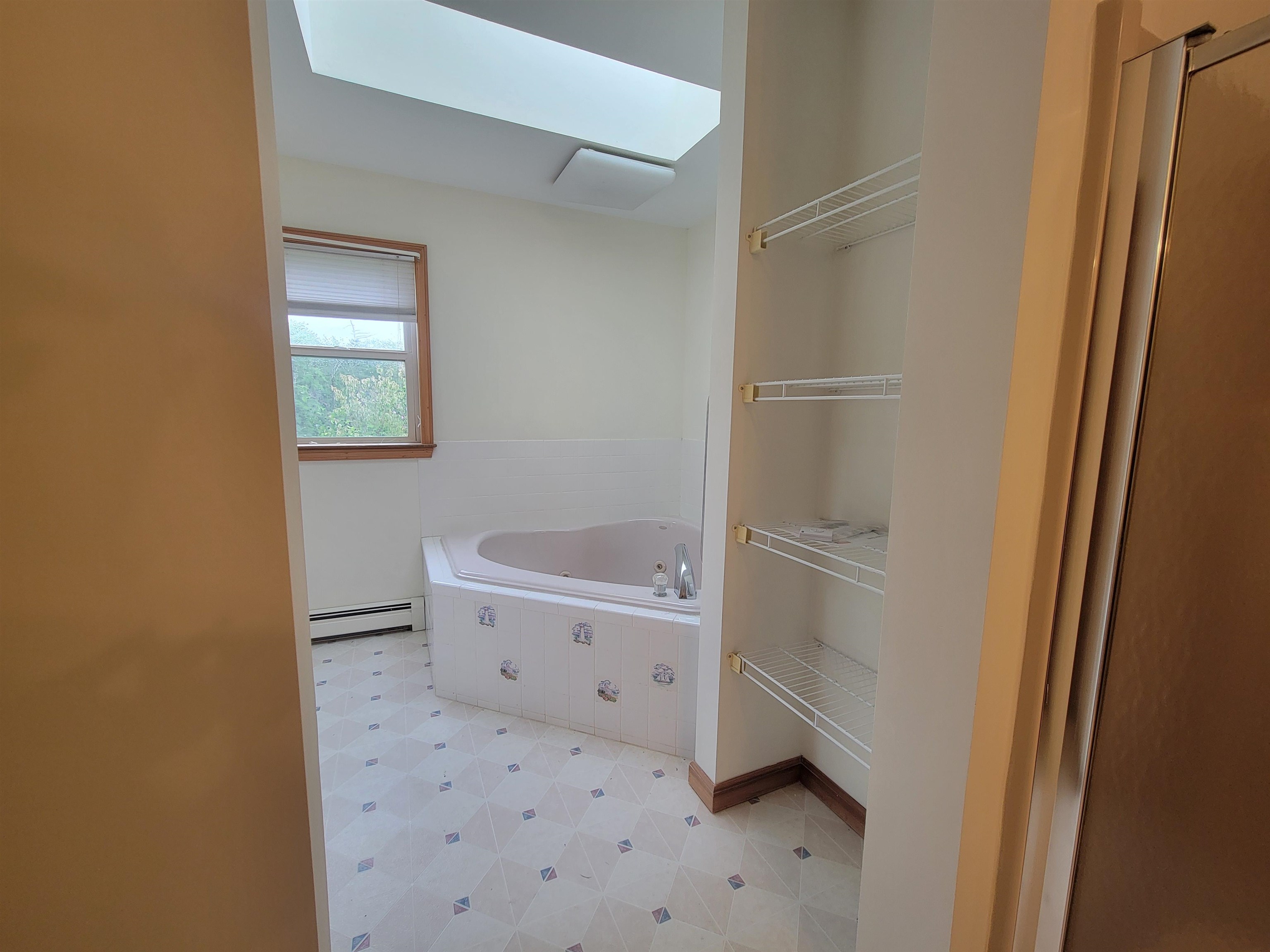 42 Chester Road Raymond, NH 03077 - Photo 23 of 36 Gallery Image 23