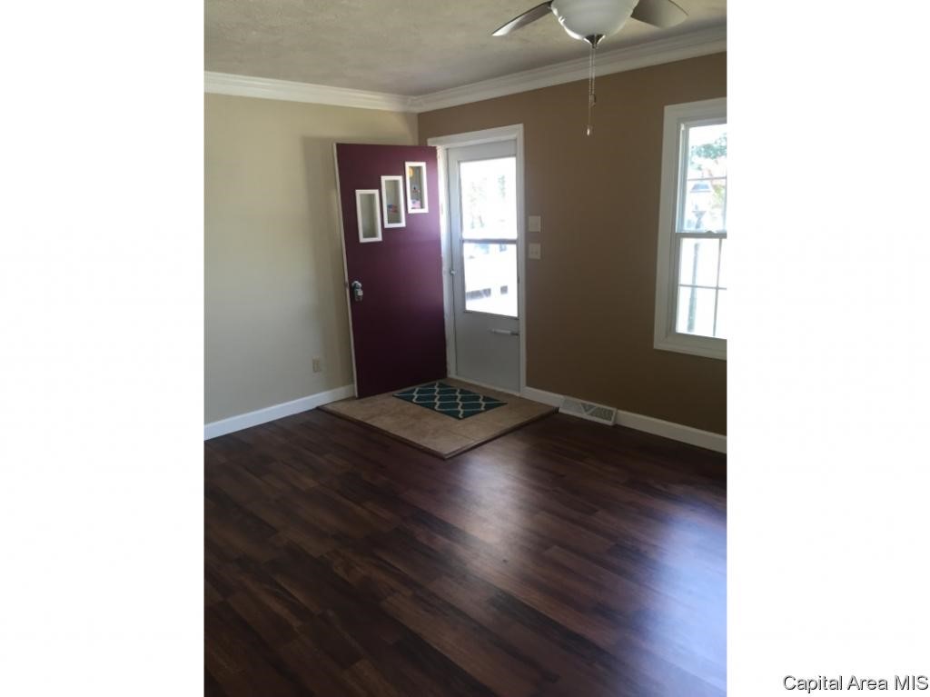 313 Farley Street Springfield, IL 62703 - Photo 2 of 11