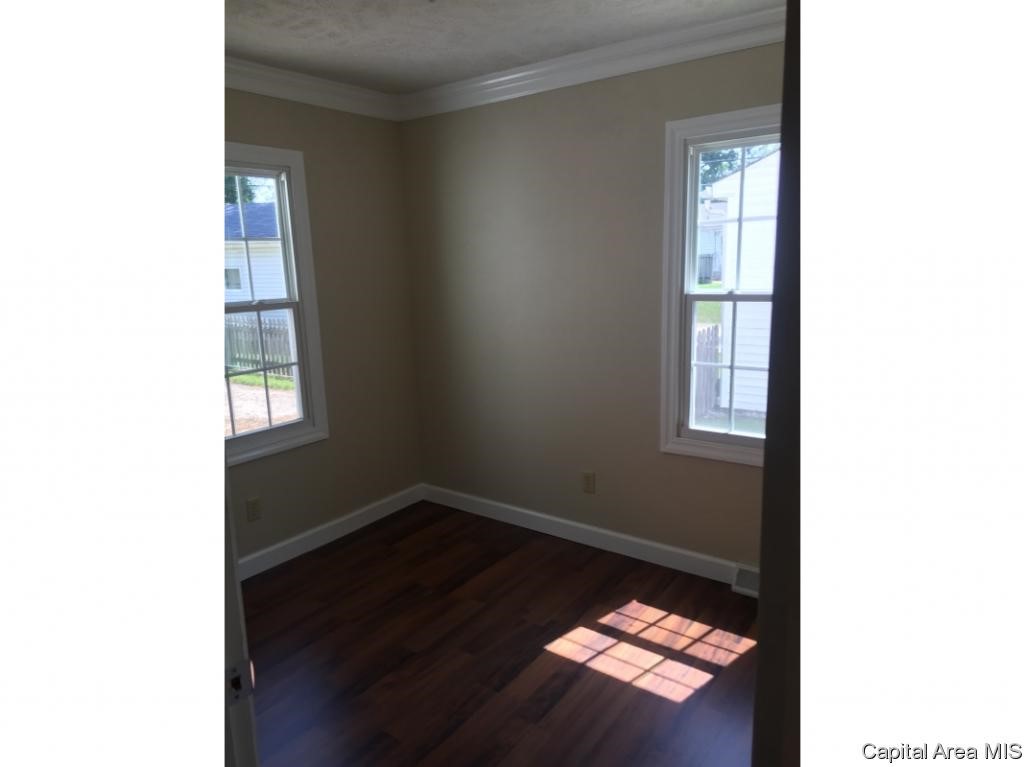 313 Farley Street Springfield, IL 62703 - Photo 9 of 11