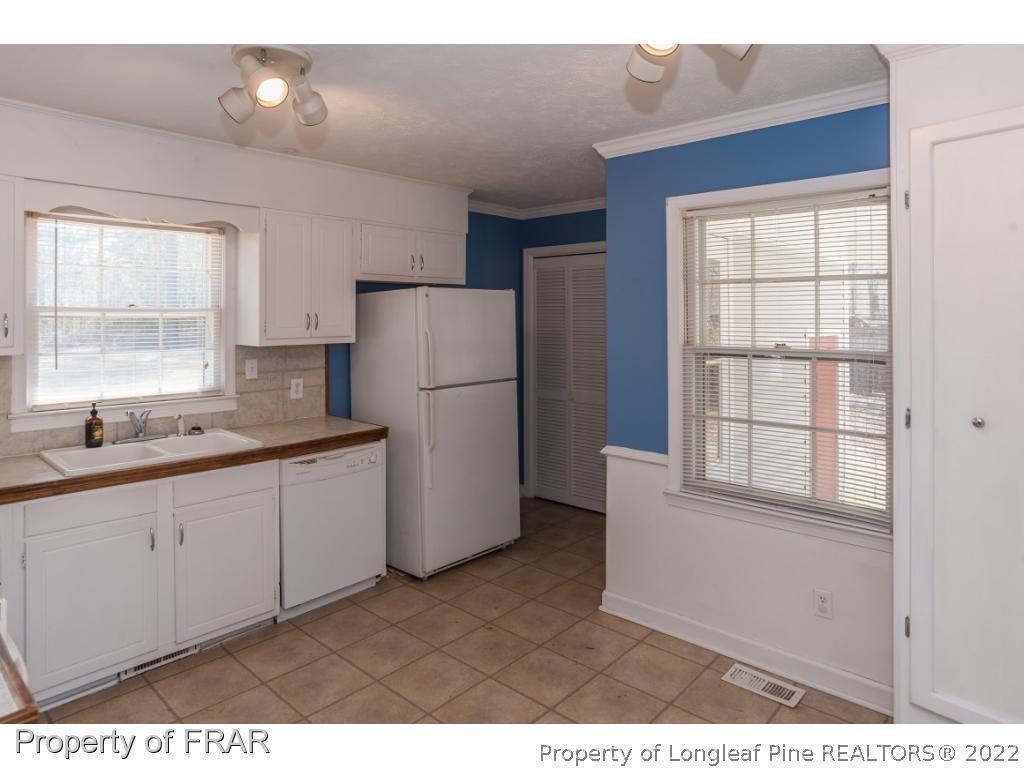 152 Hood Road Lumberton, NC 28358 - Photo 13 of 29 Gallery Image 13