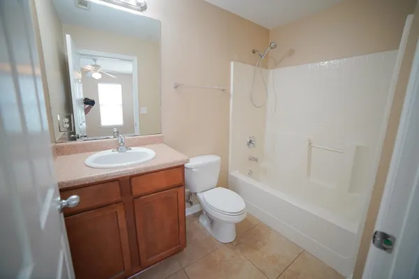 $1,500 | 2400 Fred Smith Road, Unit 207, Tallahassee, FL 32303
