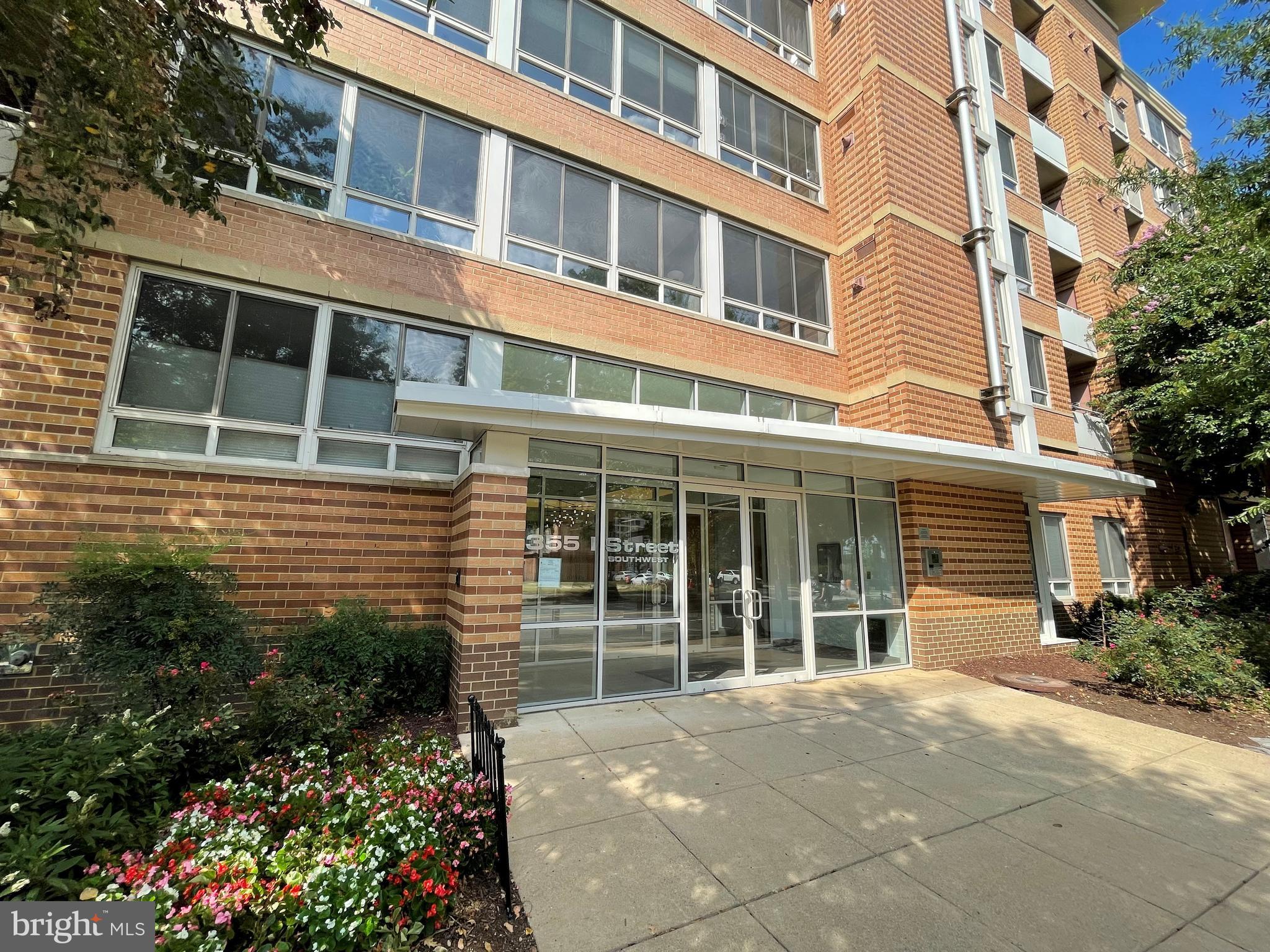 355 I Street Southwest, Unit 410 Washington, DC 20024 - Photo 12 of 20 Entrance to Building