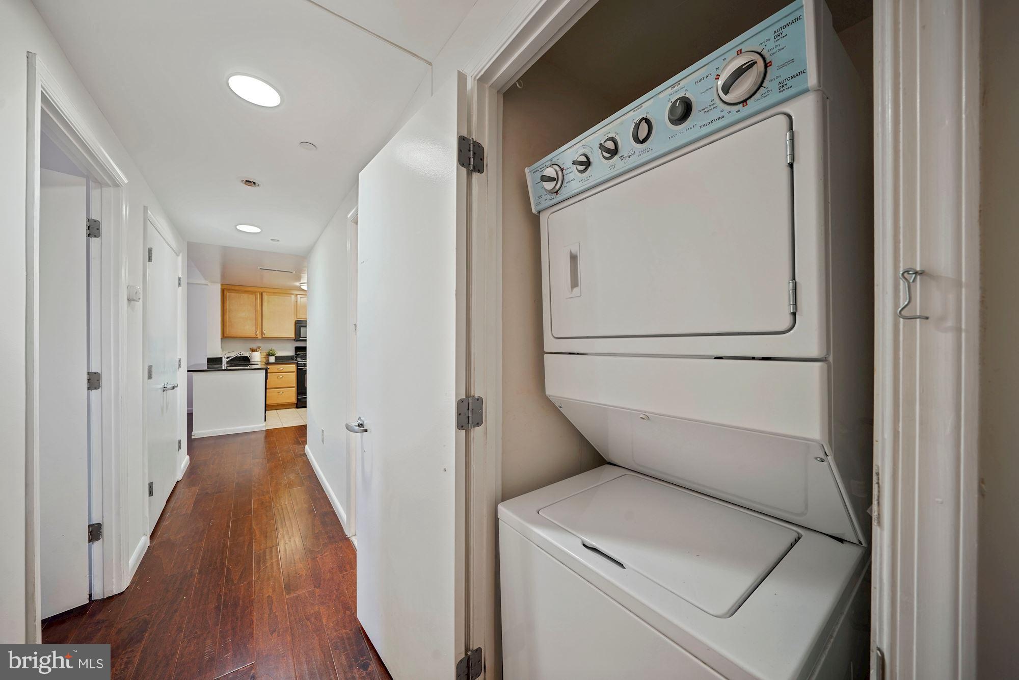 355 I Street Southwest, Unit 410 Washington, DC 20024 - Photo 10 of 20 Washer/Dryer