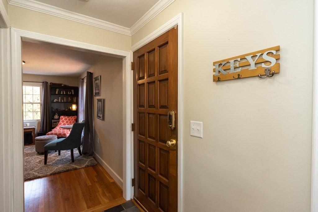 112 Elmwood Street Auburn, MA 01501 - Photo 24 of 40 a living room with furniture