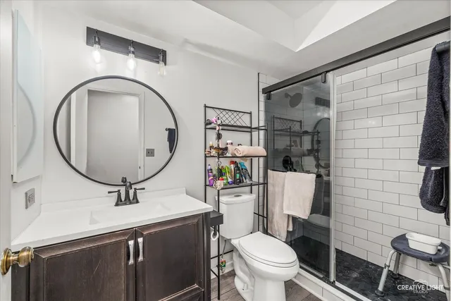 $220,000 | 950 Jefferson Avenue, Unit B, Elgin, IL 60120