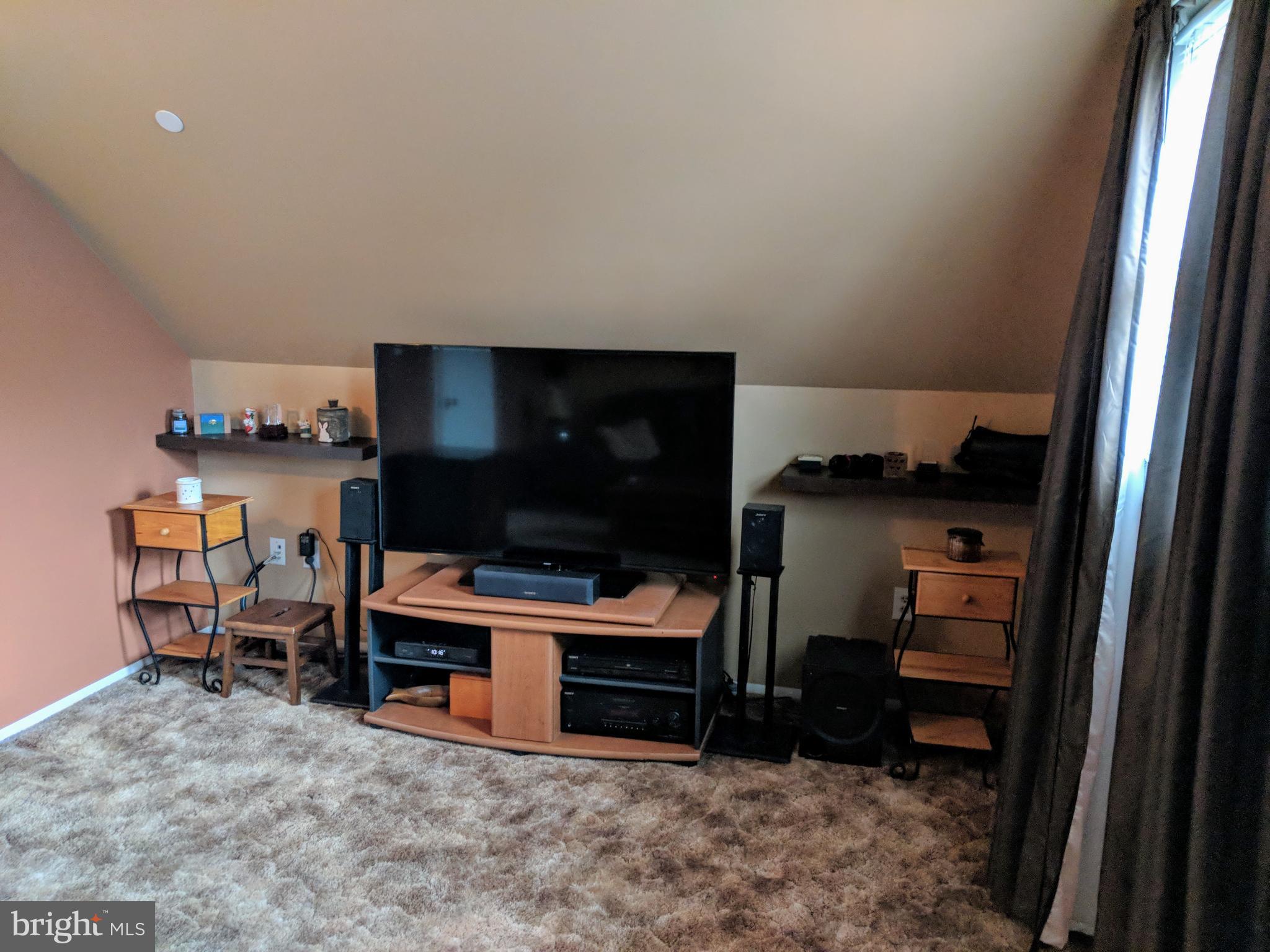 130 Jefferson Road Waldorf, MD 20602 - Photo 25 of 32 2nd Floor Bedroom 2